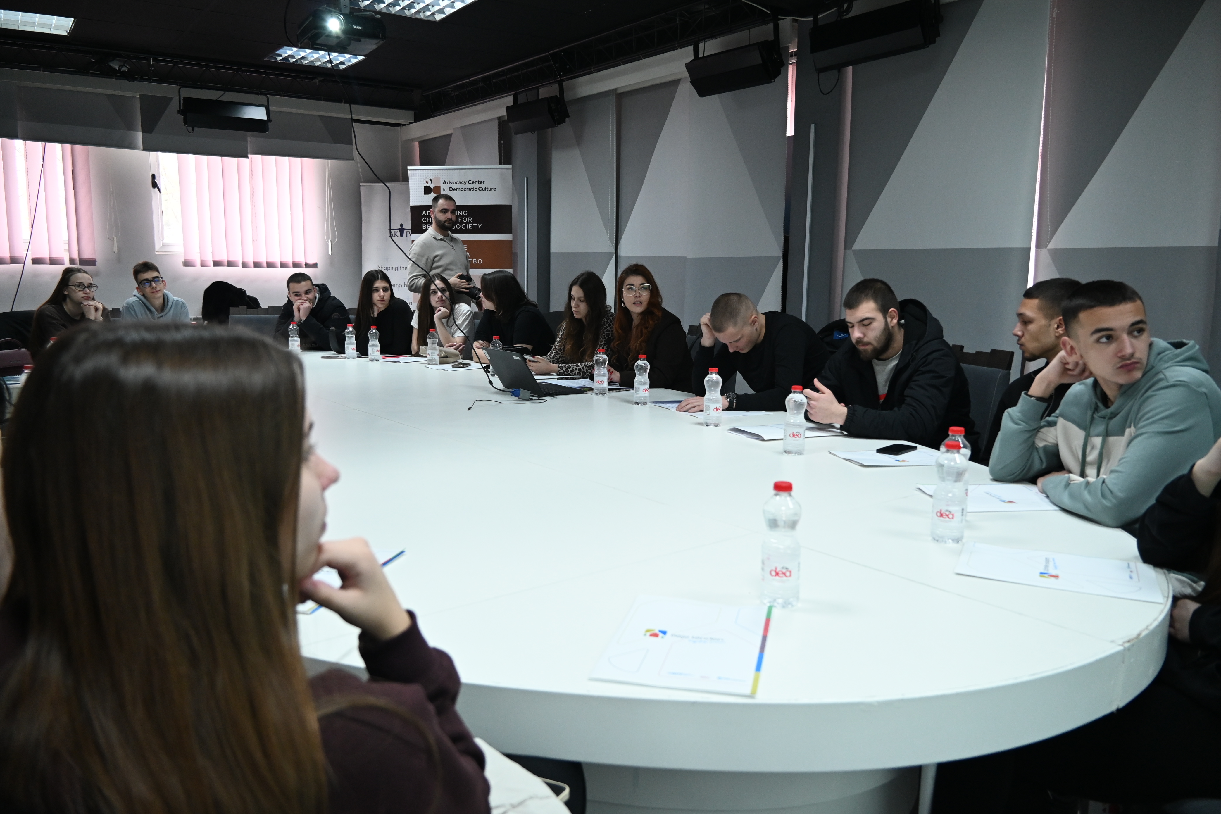 acdc-organizovao-seriju-treninga-o-imovinskim-i-socijalnim-pravima-mladih-na-severu-kosova