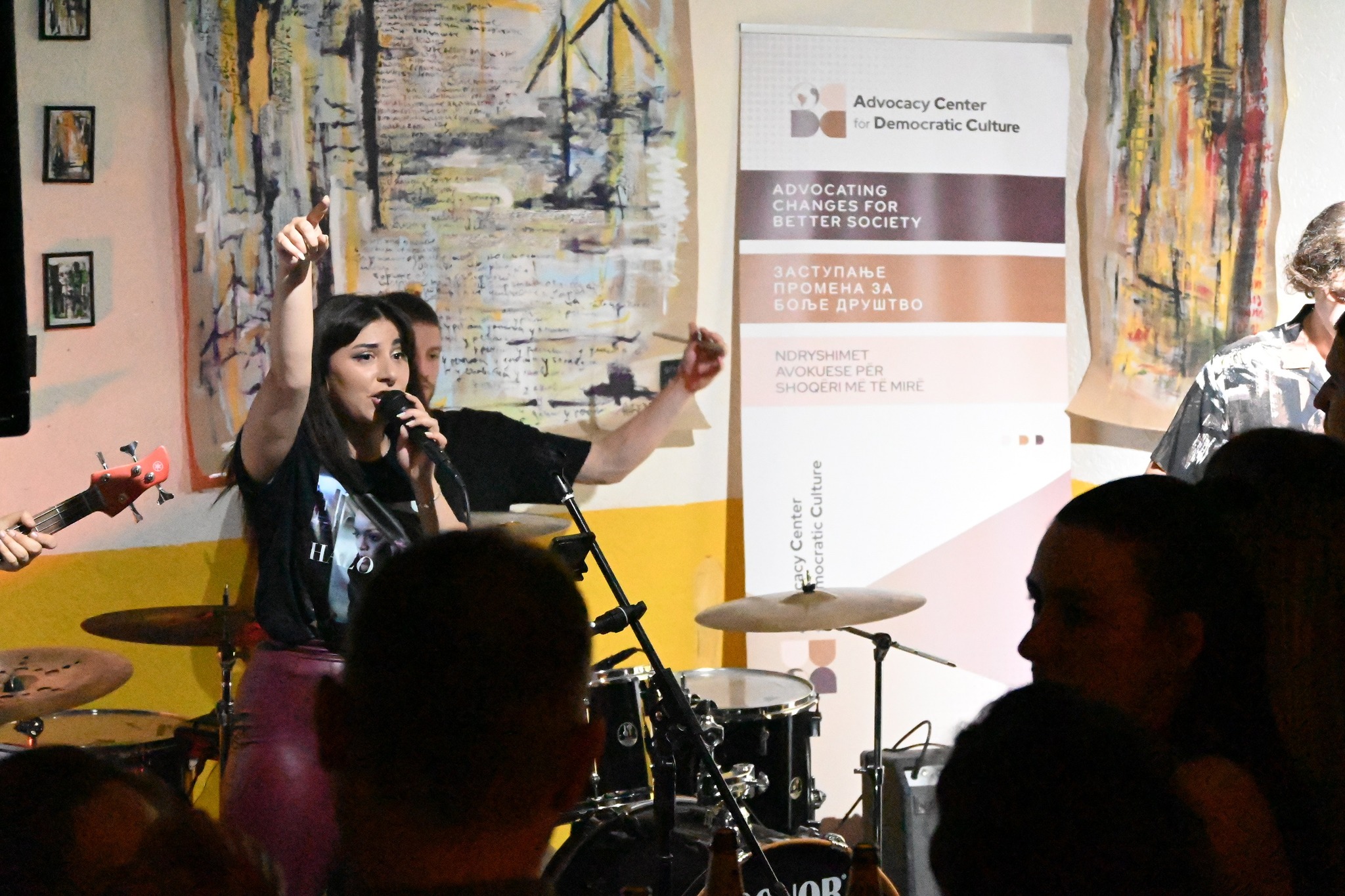performance-by-mitrovica-band-something-went-wrong